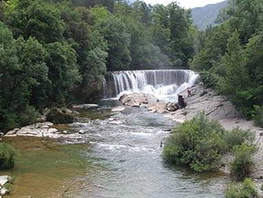 Wehr bei Saint-Laurent-le-Minier